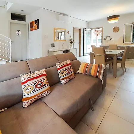 Cozy In With Kitchen Tatil Evi Pulsano